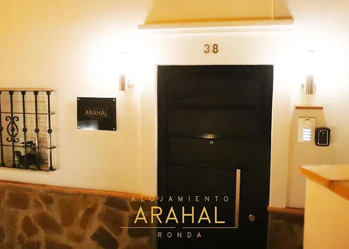 Arahal - *